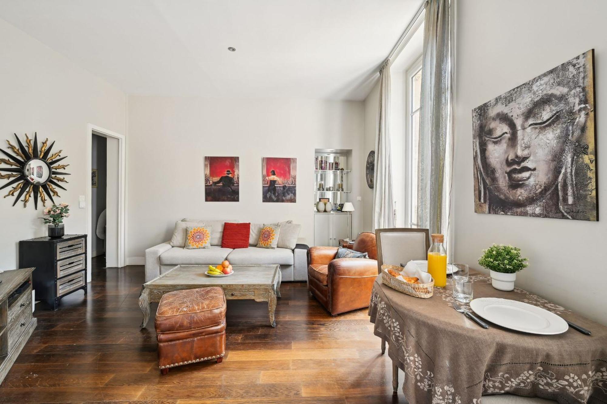 Champs-Elysees & Arc De Triomphe - Cityapartmentstay Париж Екстериор снимка